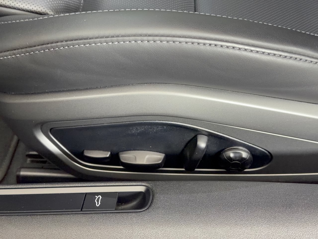 Certified 2020 Porsche 911 Carrera S RWD image 19