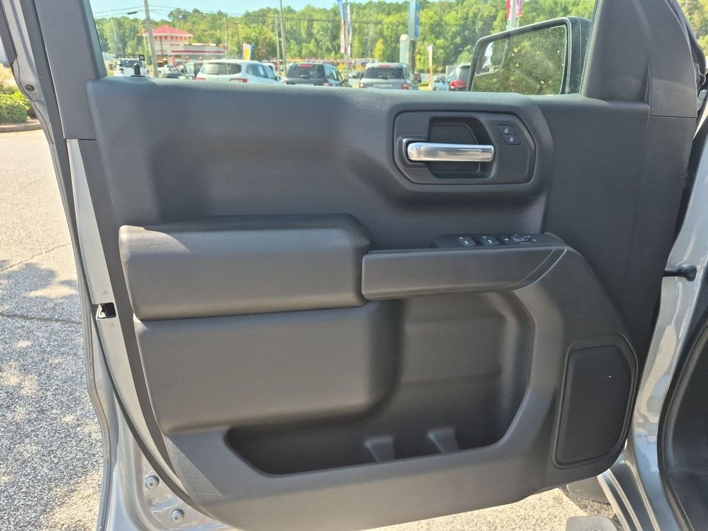 Used 2024 Chevrolet Silverado 1500 Custom RWD image 10