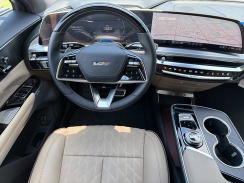 New 2026 Cadillac Lyriq V w/ Exterior Carbon Fiber Package AWD/4WD image 14