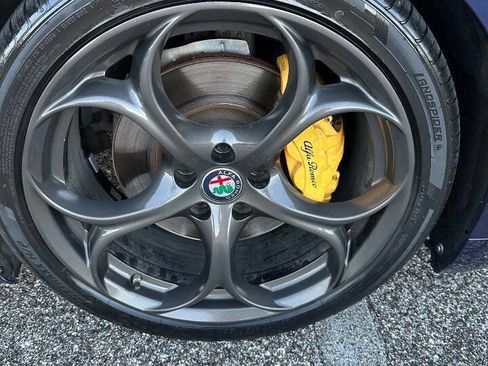 Used 2017 Alfa Romeo Giulia Ti w/ TI 19" Sport Package image 43