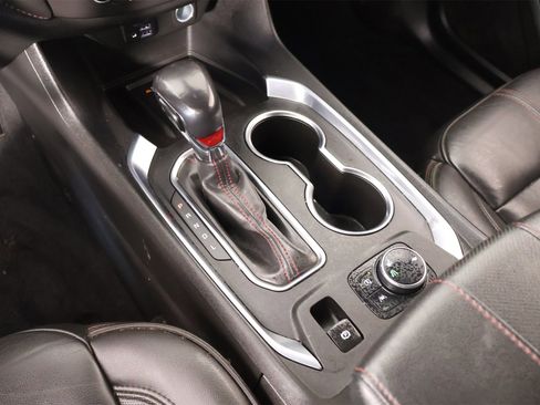 Used 2022 Chevrolet Traverse RS w/ LPO, Floor Liner Package image 8