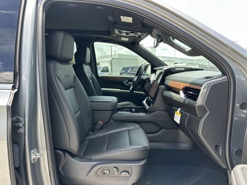 Certified 2026 GMC Yukon Denali w/ Sun & Power Step Package AWD/4WD image 28