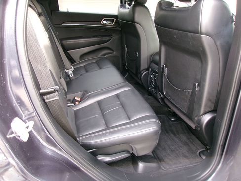 Used 2015 Jeep Grand Cherokee Limited image 12