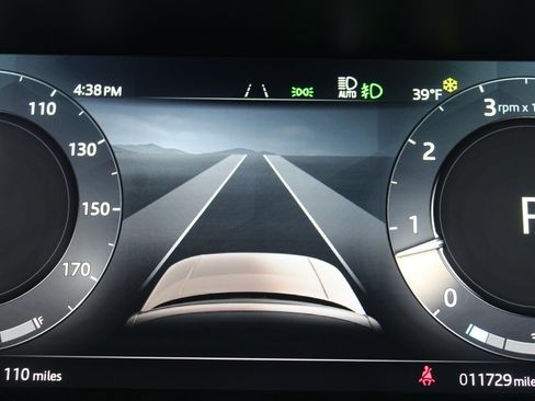 Used 2024 Land Rover Range Rover SE image 5