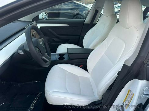 Used 2023 Tesla Model 3 Standard Range image 6