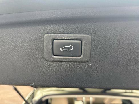 Used 2017 Subaru Outback 2.5i Limited image 41