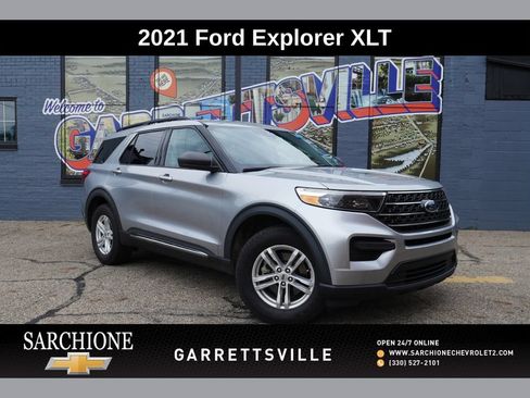 Used 2021 Ford Explorer XLT AWD/4WD image 1