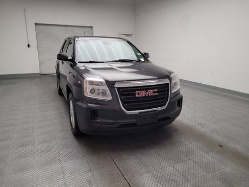 Used 2017 GMC Terrain SLE FWD image 14