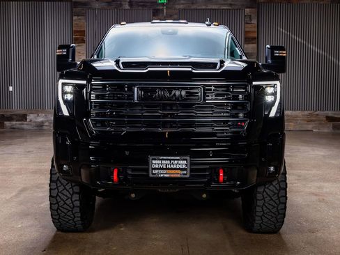 Used 2026 GMC Sierra 2500 AT4 w/ AT4 Premium Plus Package image 2