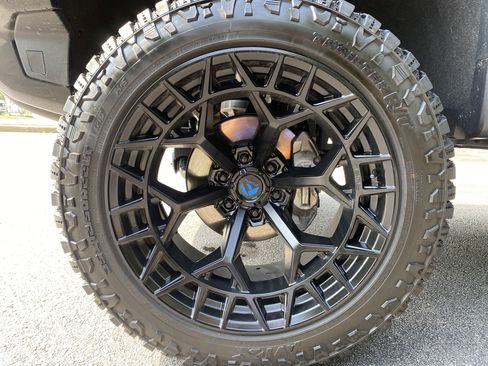 Used 2026 Chevrolet Silverado 1500 ZR2 AWD/4WD image 47