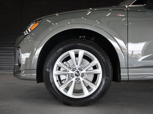 Used 2025 Audi Q3 2.0T Premium AWD/4WD image 5