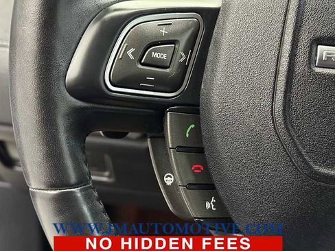 Used 2018 Land Rover Range Rover Evoque SE Premium image 35