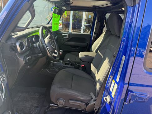 Certified 2020 Jeep Wrangler Unlimited Sahara image 13