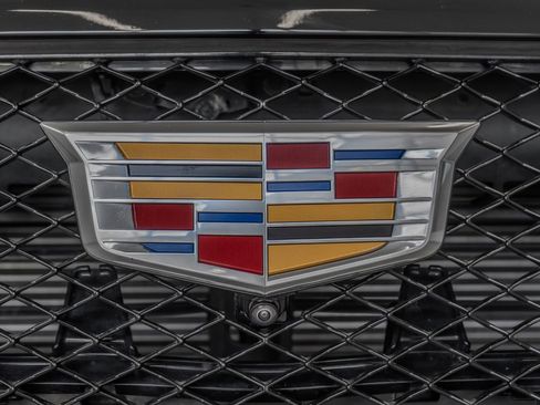 Used 2023 Cadillac Escalade Premium Luxury AWD/4WD image 5