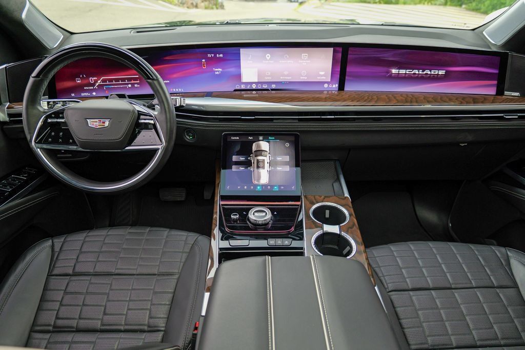 Used 2025 Cadillac Escalade ESV Sport Platinum AWD/4WD image 42