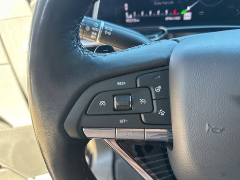 Used 2022 Cadillac Escalade ESV Sport w/ Touring Package image 17