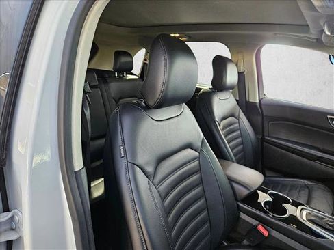 Used 2016 Ford Edge SEL w/ Canadian Touring Package image 22