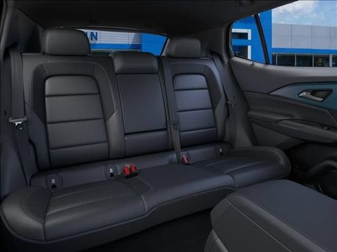 New 2026 Chevrolet Equinox EV LT FWD image 17