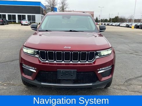 Used 2023 Jeep Grand Cherokee Limited image 3