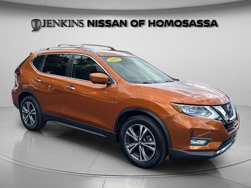 Certified 2019 Nissan Rogue SV w/ Premium Package image 1