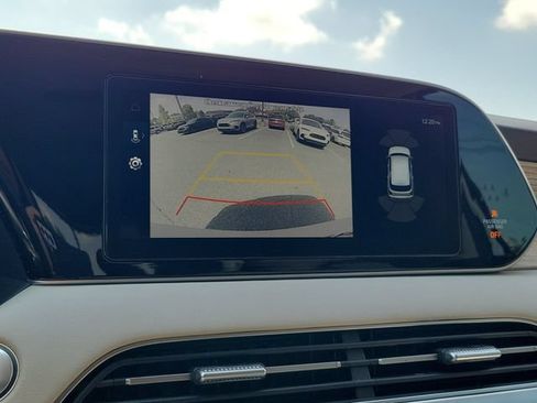 Used 2022 Hyundai Palisade SEL w/ Premium Package FWD image 22