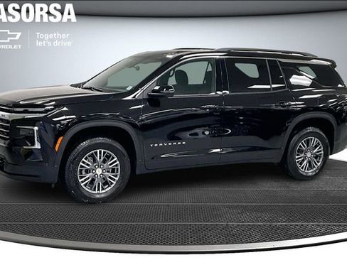 Certified 2026 Chevrolet Traverse LT w/ Driver Confidence Package image 1