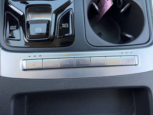 Used 2026 Kia Carnival EX FWD image 56