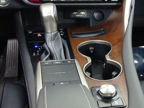 Used 2020 Lexus RX 350L FWD w/ Premium Package image 33