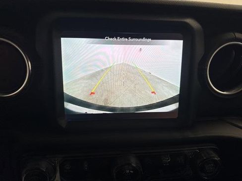 Used 2020 Jeep Wrangler Unlimited Sahara w/ Uconnect 4C Nav & Sound Group image 27