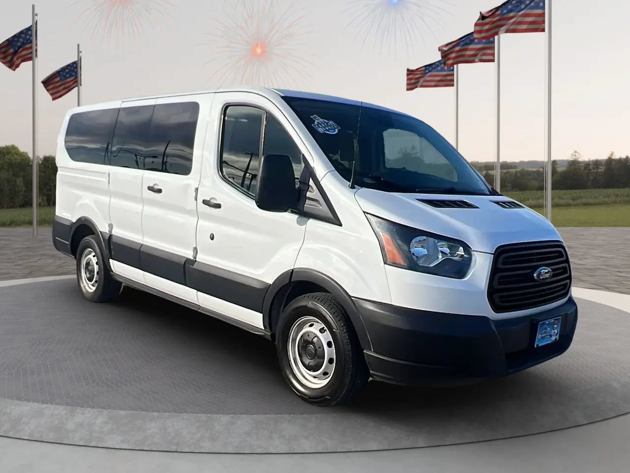 Used 2019 Ford Transit 150 XL RWD image 1