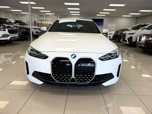 Used 2023 BMW i4 eDrive35 RWD image 4