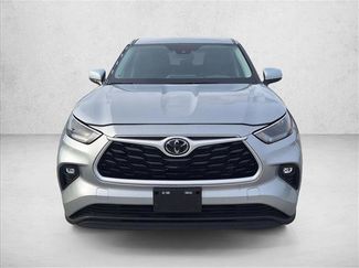Certified 2024 Toyota Highlander LE video 2