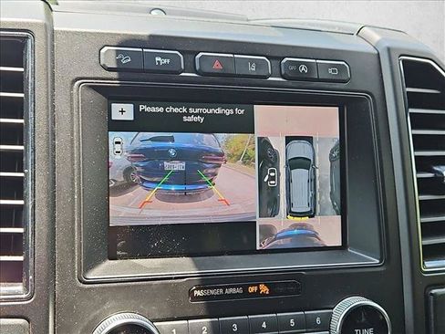 Used 2018 Ford Expedition Limited w/ Equipment Group 302A AWD/4WD image 14