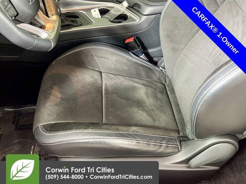 Used 2016 Dodge Challenger SRT Hellcat image 22