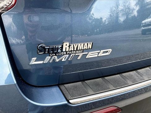 Used 2020 Ford Explorer Limited image 21