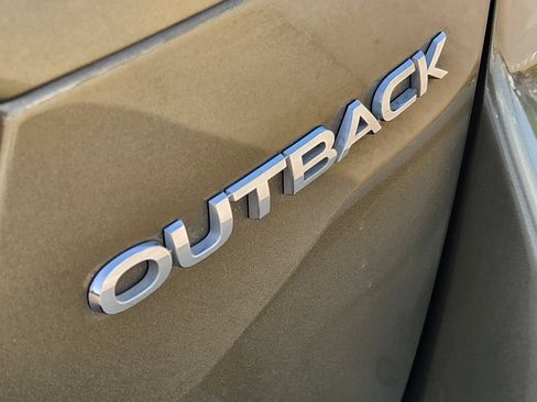 Used 2022 Subaru Outback Limited AWD/4WD image 12
