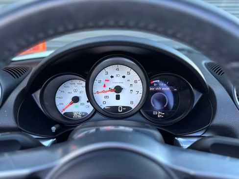 Used 2024 Porsche 718 Boxster RWD image 26