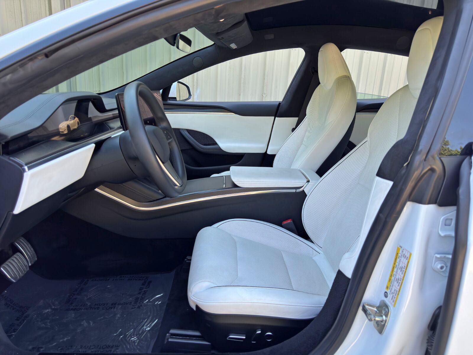 Used 2022 Tesla Model S Plaid AWD/4WD image 17