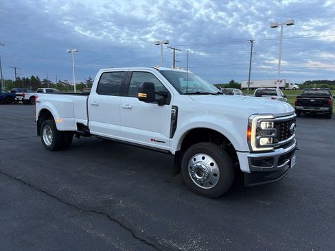 Used 2024 Ford F450 Lariat w/ Lariat Ultimate Package AWD/4WD image 7