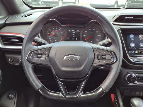 Used 2021 Chevrolet TrailBlazer RS w/ Sun and Liftgate Package image 20