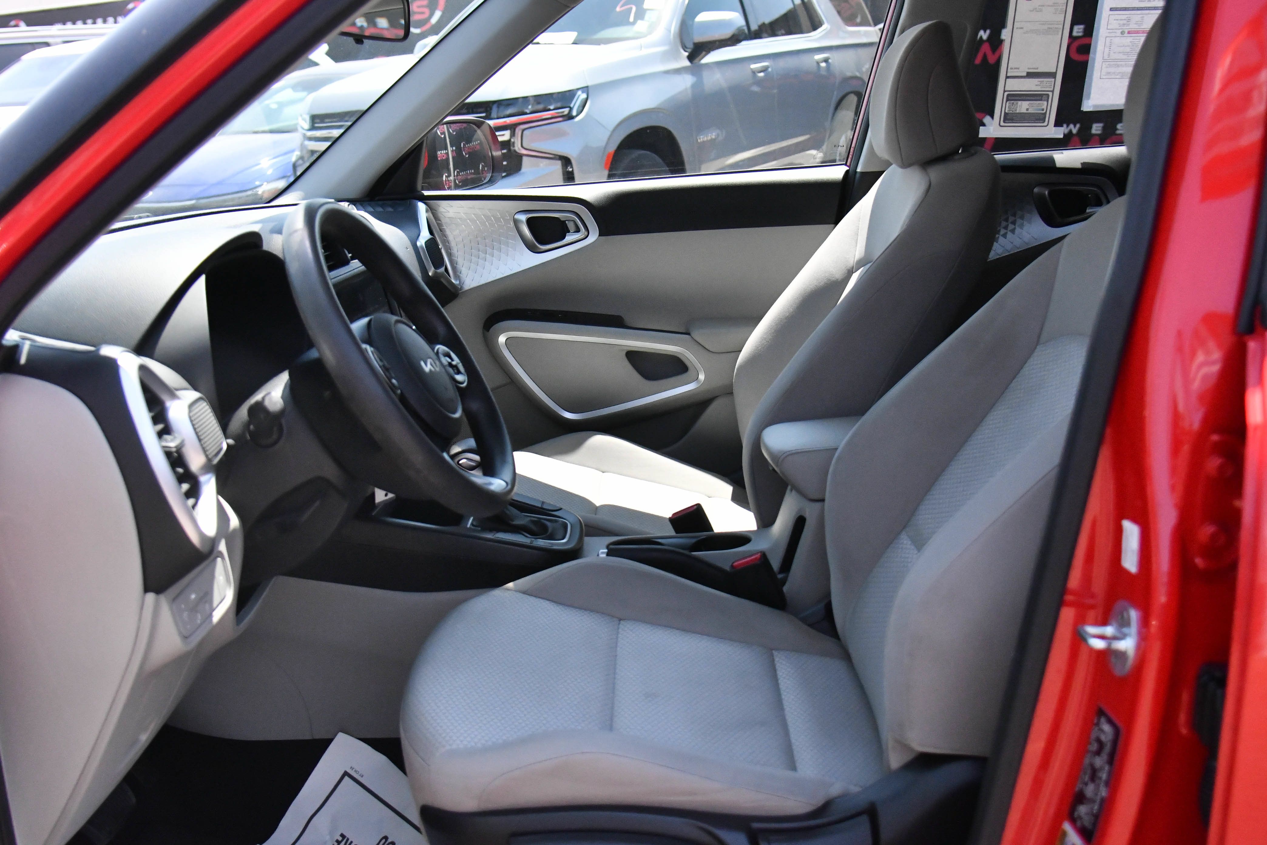 Used 2022 Kia Soul LX w/ Technology Package FWD image 14