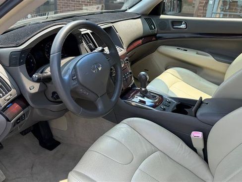 Used 2011 INFINITI G37 x Sedan w/ Premium Pkg AWD/4WD image 21