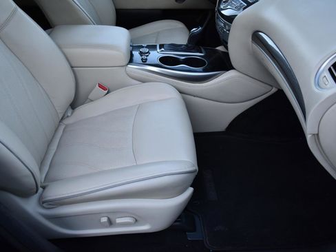 Used 2019 INFINITI QX60 Luxe w/ Essential Package image 33