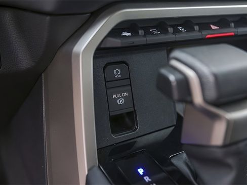 Used 2024 Toyota Tundra Limited image 23