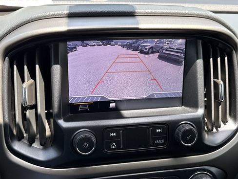 Used 2022 Chevrolet Colorado Z71 AWD/4WD image 22