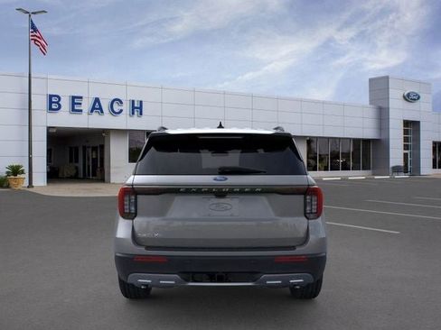 New 2026 Ford Explorer Active w/ Active Comfort Package image 6