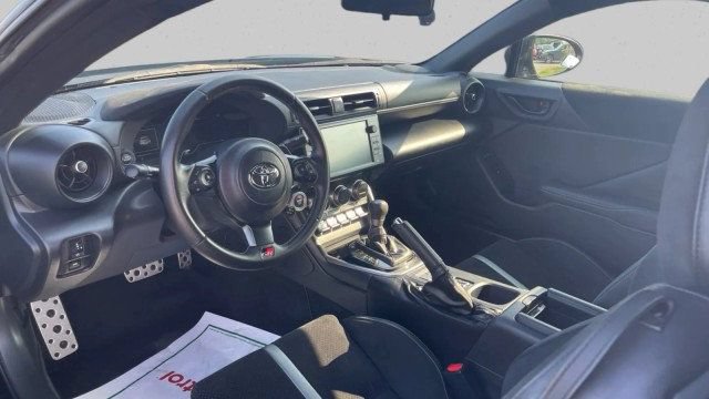 Used 2023 Toyota GR86 Premium RWD image 19