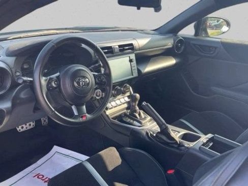 Used 2023 Toyota GR86 Premium RWD image 19