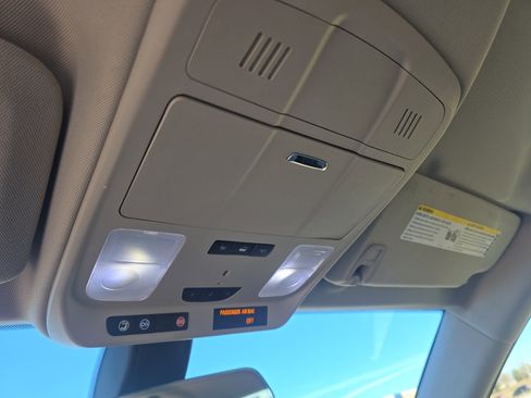 Used 2020 Buick Envision Preferred image 22