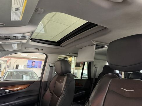 Used 2015 Cadillac Escalade Premium AWD/4WD image 22